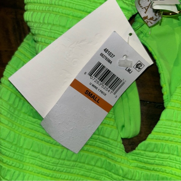 BECCA plunge swimsuit NWT - Picture 10 of 11